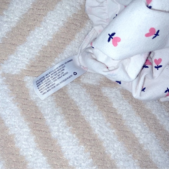 Heart onesie with overall denim dress. 2piece - Picture 5 of 8